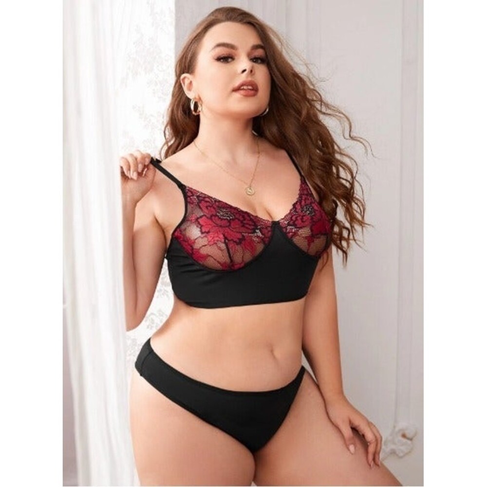 14 Plus (1X) Black & Floral Contrast Lace Sexy Lingerie Set